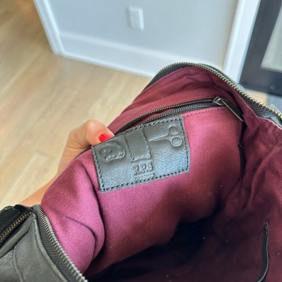 Rock Paper Scissors Genuine Leather Sloane Convertible Bag Backpack Black - Picture 7 of 10